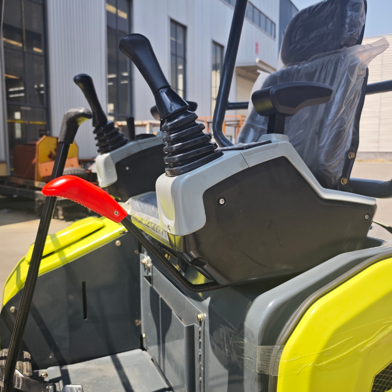 LE22 Mini Excavator - Image 6