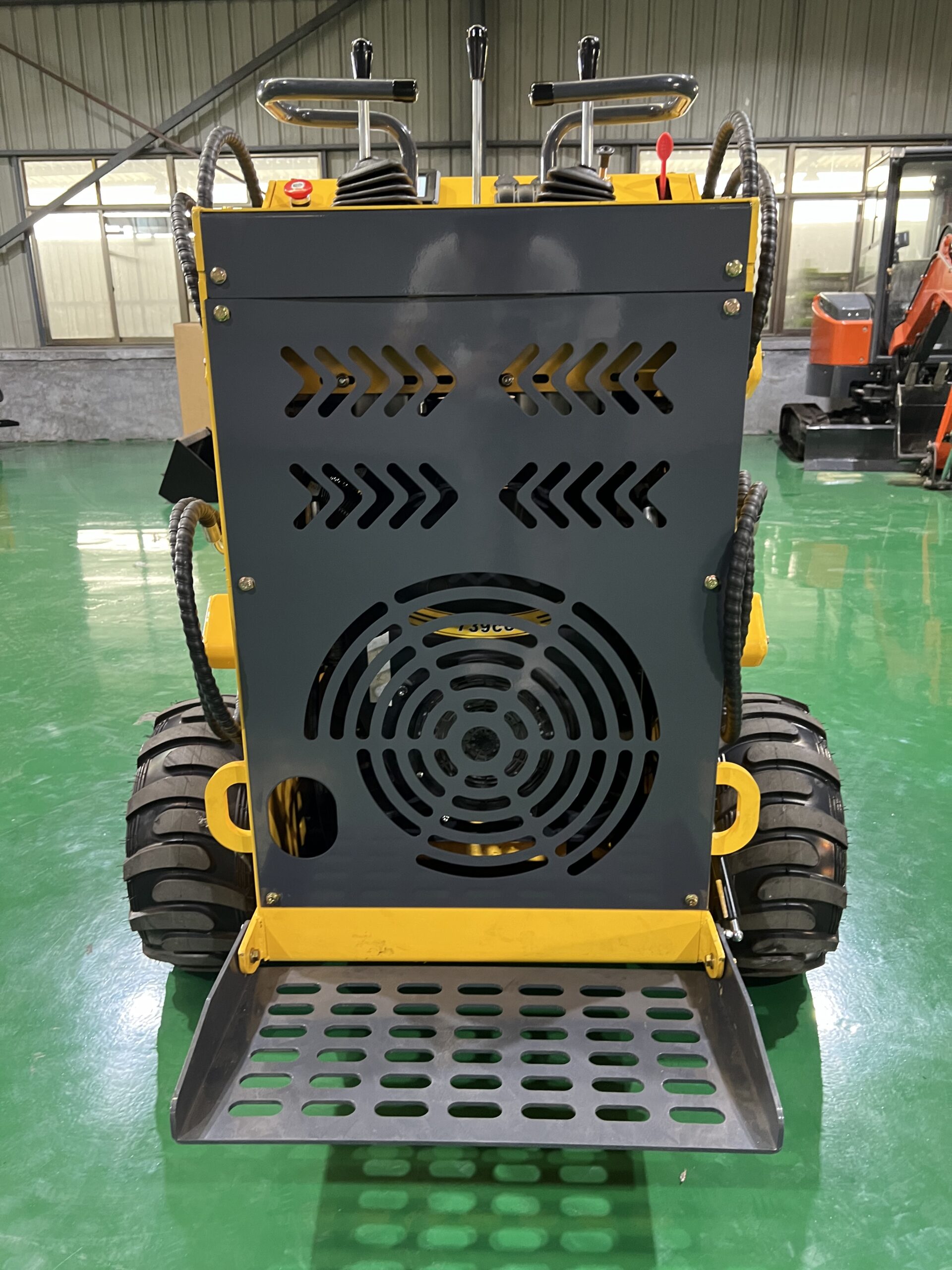 LS800W Skid-Steer Loader - Image 7